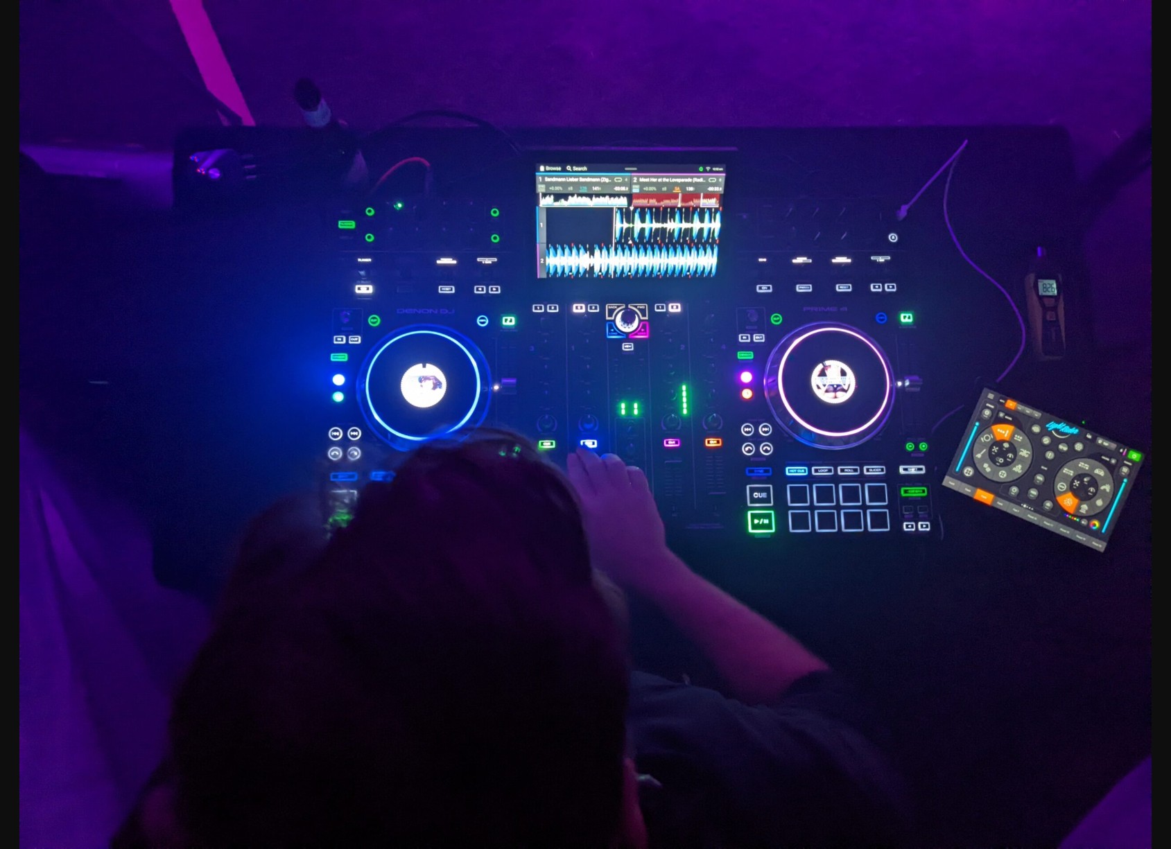 DJ Massa am Mischpult